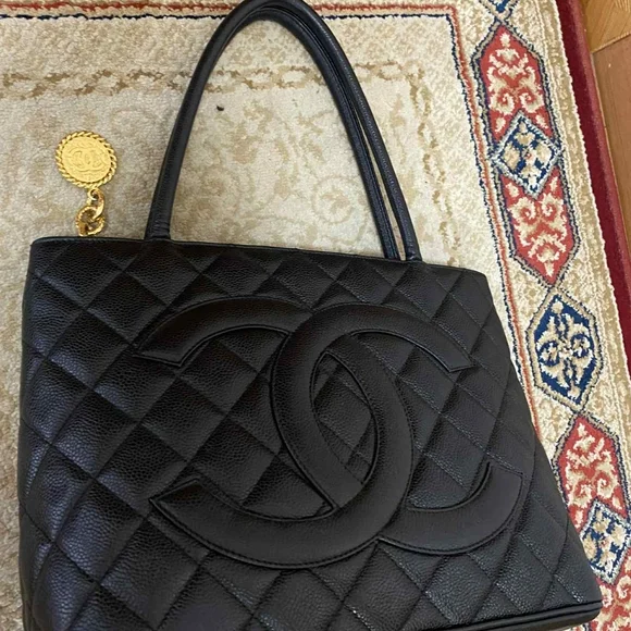 CHANEL Black Quilted Tote with Gold Charm - Picture 2 of 8
